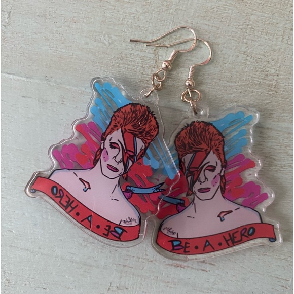 ⭐️Bowie ziggy stardust be a hero acrylic earrings on silver hypoallergenic hook - Picture 4 of 9